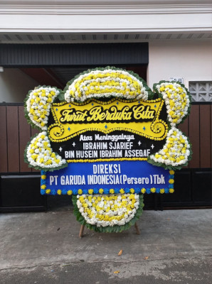 Papan Bunga Duka di Lialang